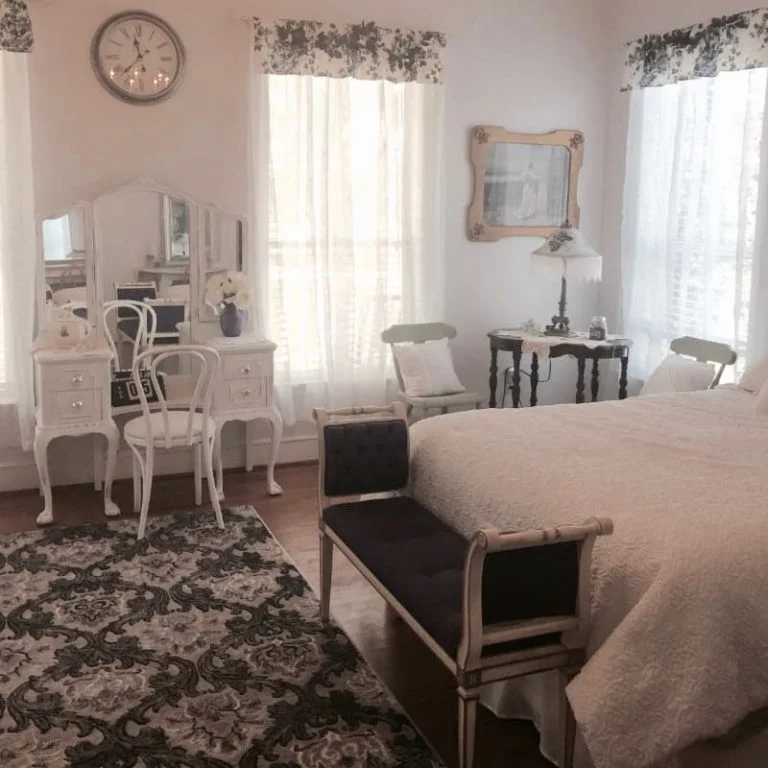 Jacksonville Florida Wedding Venue, Bridal Suite, Dressing Suite, Bride, Horse Farm, Farm Wedding Venue, Barn Wedding Venue, Ranch Wedding Venue, Horse Farm Wedding